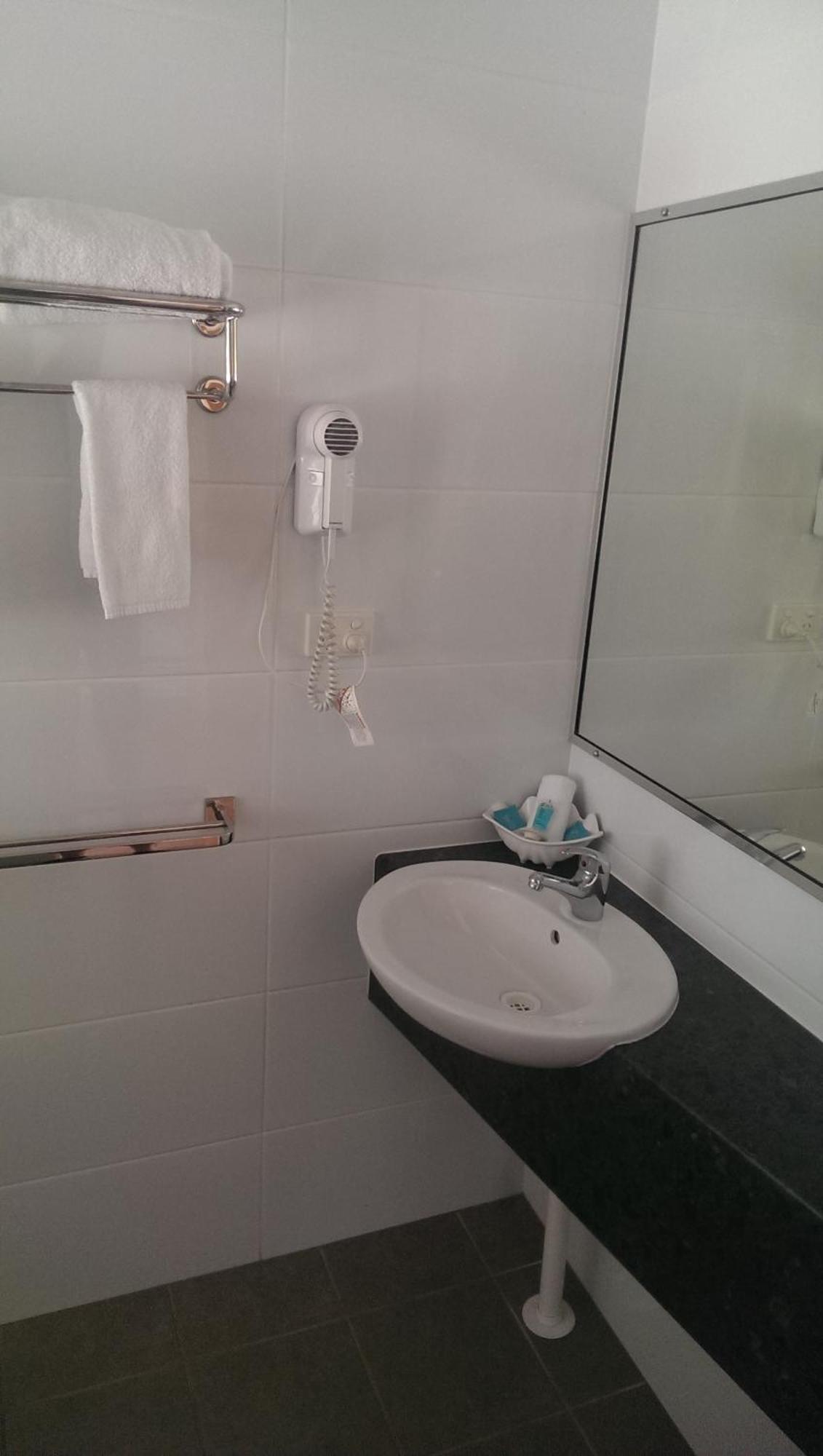 Mundubbera Billabong Motor Inn חדר תמונה
