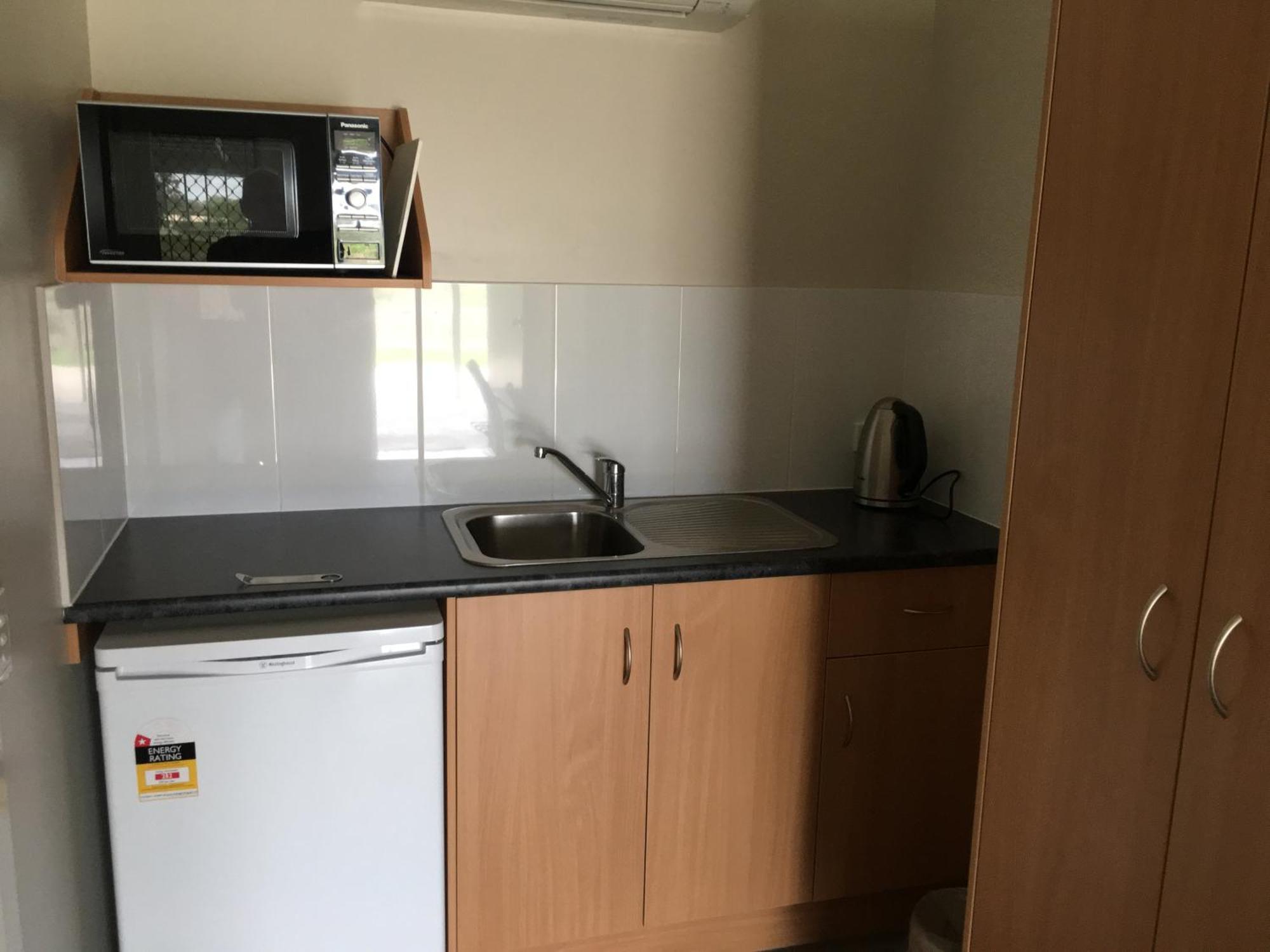 Mundubbera Billabong Motor Inn חדר תמונה
